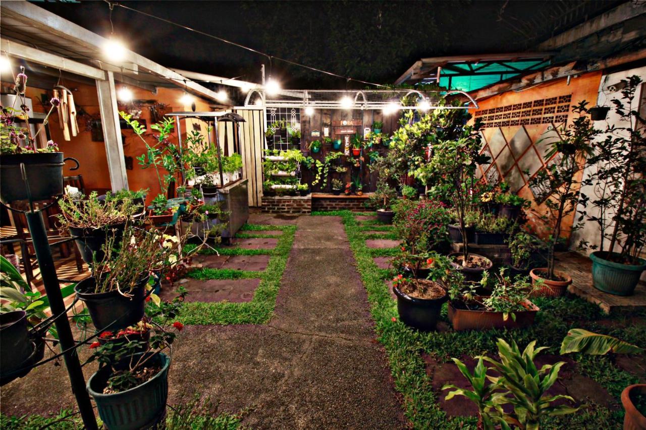 Fora Taman Lingkar Wisma tamu